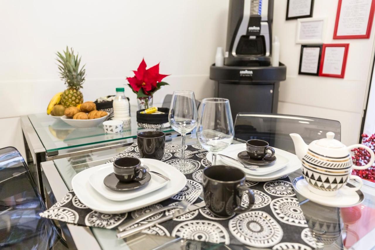 Flatinrome Trastevere Deluxe Rooms - Green Patio Kültér fotó